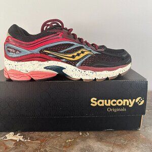NEW Saucony ProGrid Omni 9 - Women’s 8.5 / Men’s 7